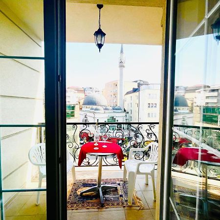 4 Llullat - City Center Apartment Prishtinë Ngoại thất bức ảnh