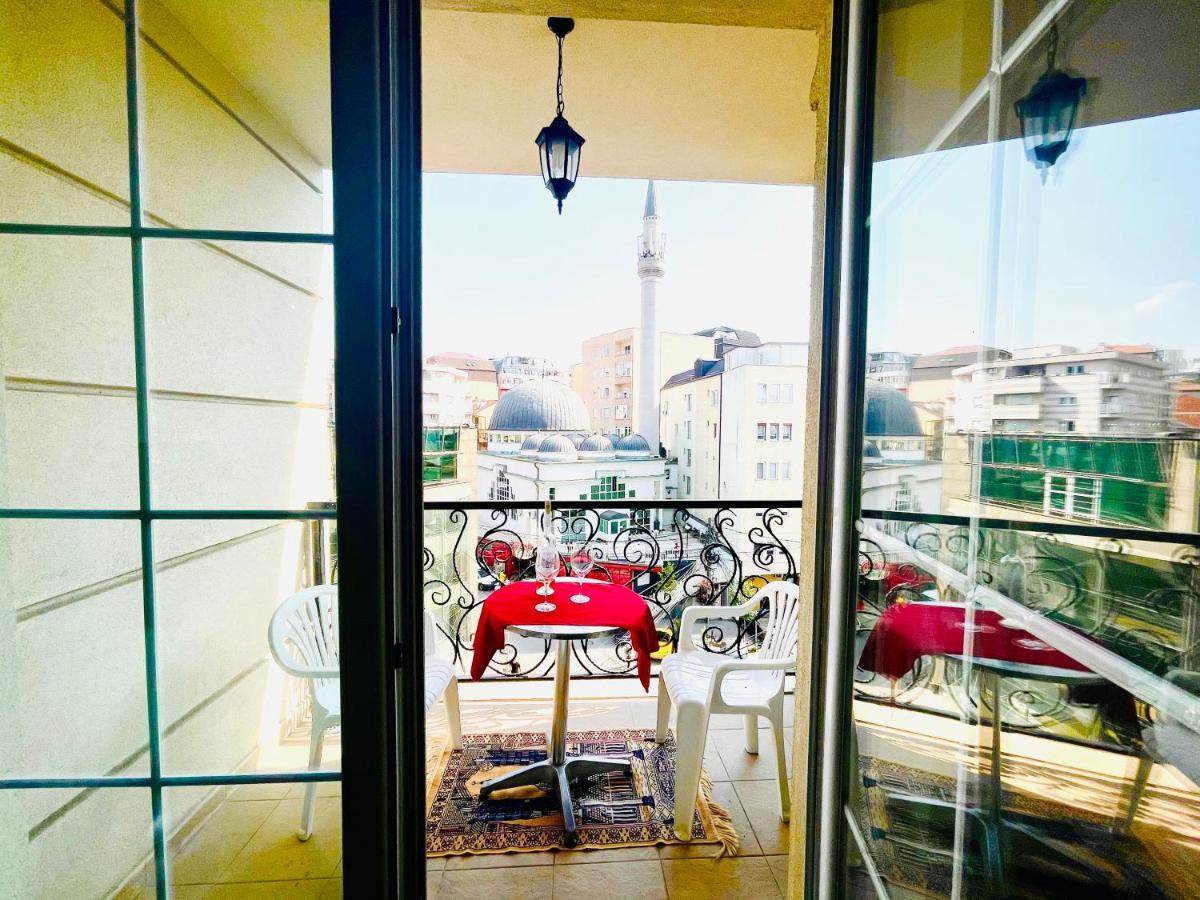 4 Llullat - City Center Apartment Prishtinë Ngoại thất bức ảnh